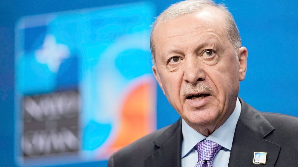 Präsident Erdogan begrüßt die Waffenniederlegung Foto: Matthias Schrader/AP/dpa
