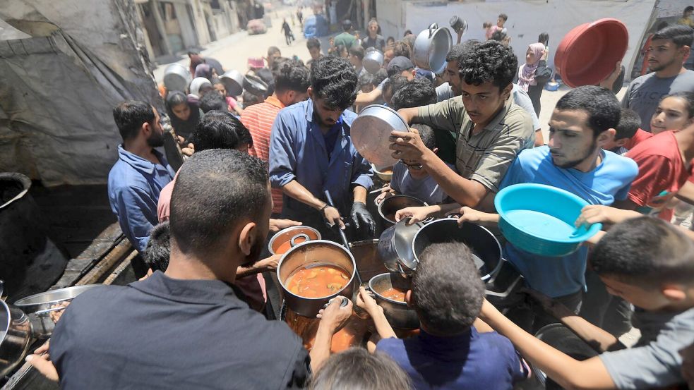 Mehrere Gemeinden in Gaza haben wegen ausbleibender Treibstoffversorgung die Einstellung kommunaler Dienstleistungen angekündigt. (Archivbild) Foto: Omar Ashtawy/APA Images via ZUMA Press Wire/dpa
