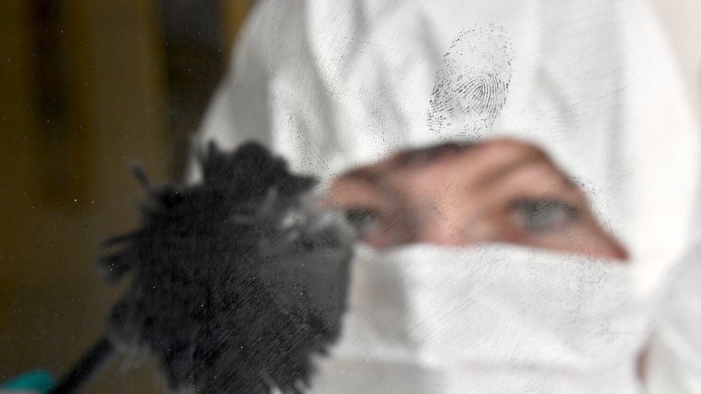 Am Tatort wurden mögliche DNA-Spuren entdeckt. Symbolfoto: Klaus Ortgies/Archiv