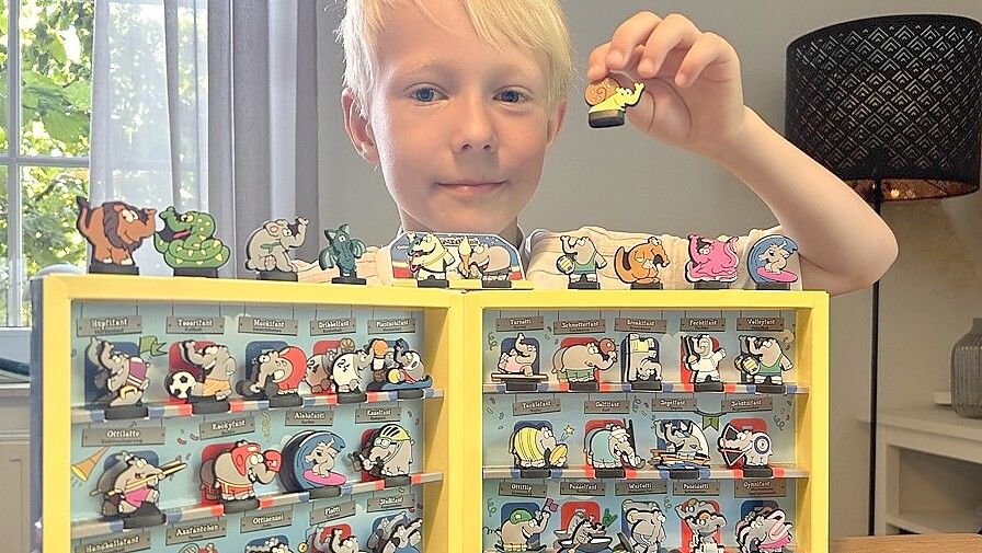 Die Ottifanten-Figuren von Edeka sind beliebt bei kleinen und großen Sammlern – auch bei Levi aus dem Landkreis Aurich. Foto: Stephanie Tomé