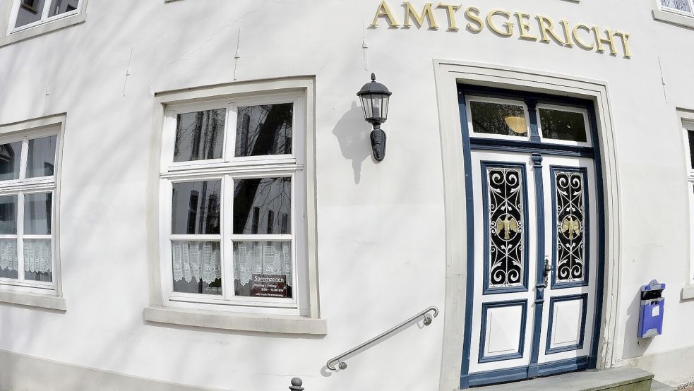 Vor dem Amtsgericht Aurich ging es um Bedrohung. Foto: Klaus Ortgies/Archiv