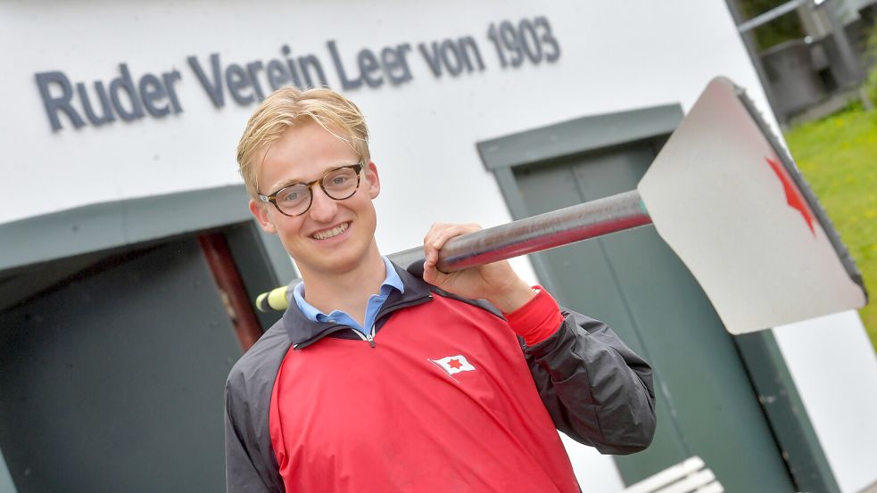 Leonard Brahms war zuletzt zu Besuch in Leer. Gelegentlich zieht er auch noch in seinem Heimathafen einige Bahnen. Fotos: Ortgies