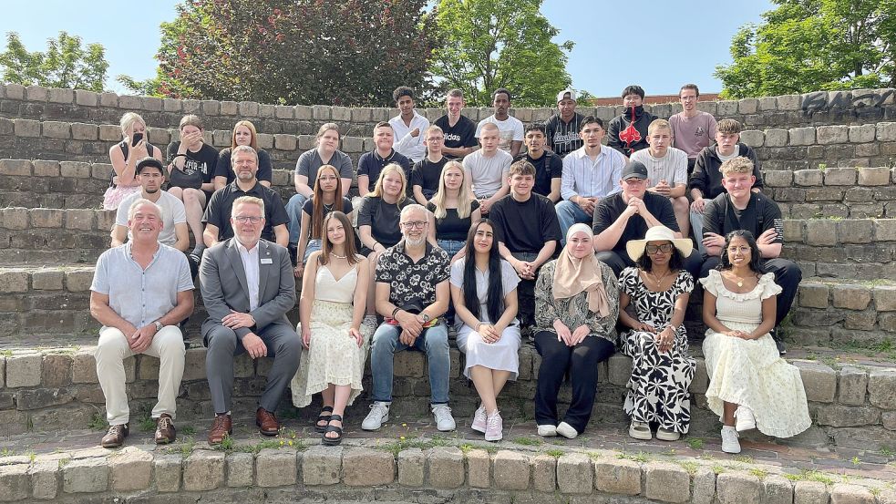 Jetzt gibt es neue Zukunftsperspektiven: 30 junge Menschen haben ihren Hauptschulabschluss in der Tasche. Foto: privat