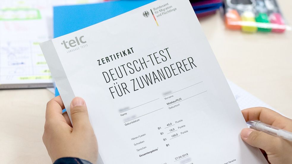 Zuwanderer haben in Deutschland und anderen Ländern weniger Chancen auf Gutverdiener-Jobs. (Archivbild) Foto: Sven Hoppe/dpa
