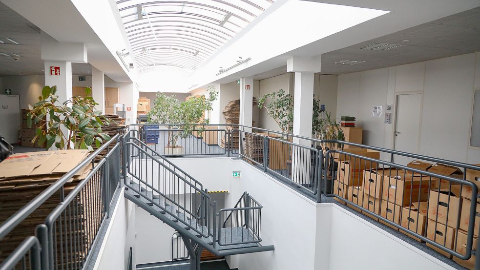 Noch ist das technische Rathaus vom Umzug geprägt, aber die Mitarbeiter haben ihre Arbeit dort aufgenommen. Fotos: Romuald Banik