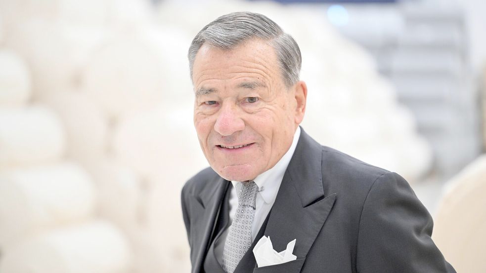 Wolfgang Grupp in seiner Firma Trigema in Baden-Württemberg, Burladingen. Er leidet an Altersdepressionen. Foto: Bernd Weißbrod/dpa