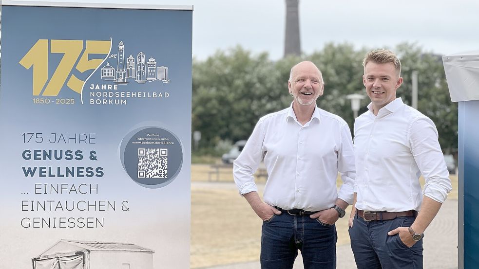 Axel Held (links) und Raphael Warnecke führen ab sofort die Geschicke der Nordseeheilbad Borkum GmbH (NBG). Foto: Andreas Behr