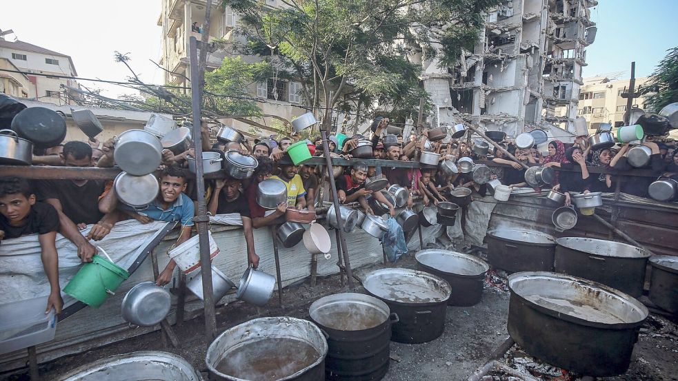 Erneut sollen zahlreiche Menschen beim Warten auf Hilfsgütern getötet worden sein. Foto: Omar Ashtawy/APA Images via ZUMA Press Wire/dpa