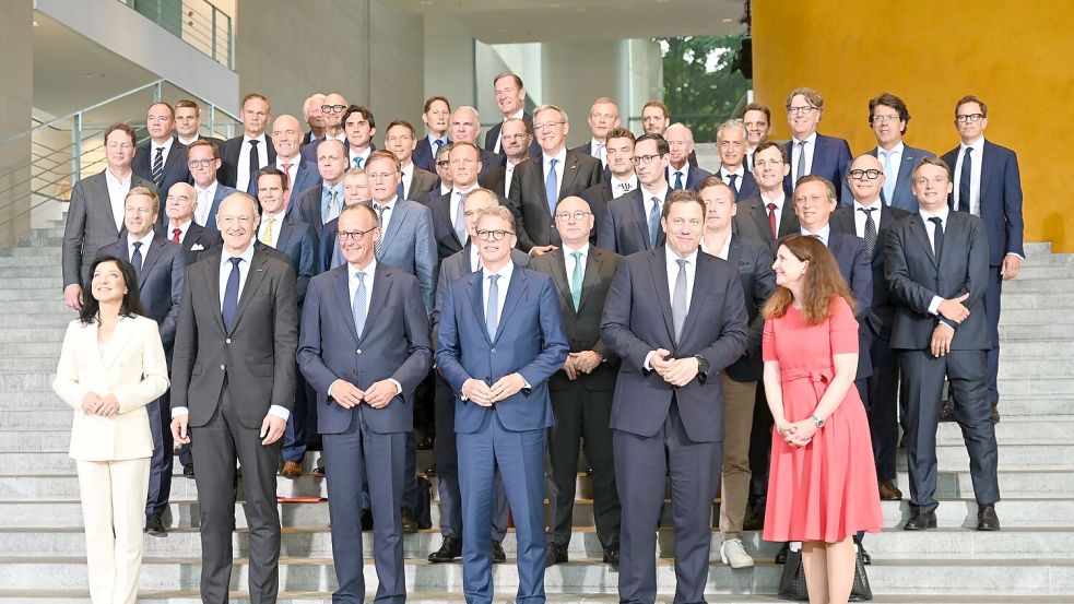 Gruppenbild mit zwei Frauen. Foto: Katharina Kausche/dpa