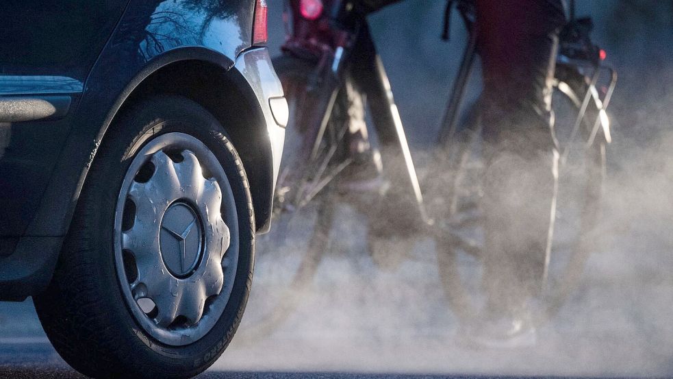 Bremser für den Klimaschutz: Verkehr und Gebäude gelten seit Jahren als Problemsektoren. (Archivbild) Foto: Marijan Murat/dpa