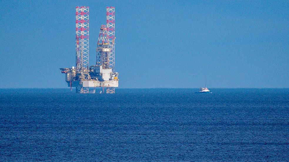 Ein Unternehmen ist bei der Suche nach Öl und Gas vor der polnischen Küste fündig geworden. (Archivbild) Foto: Jens Büttner/dpa
