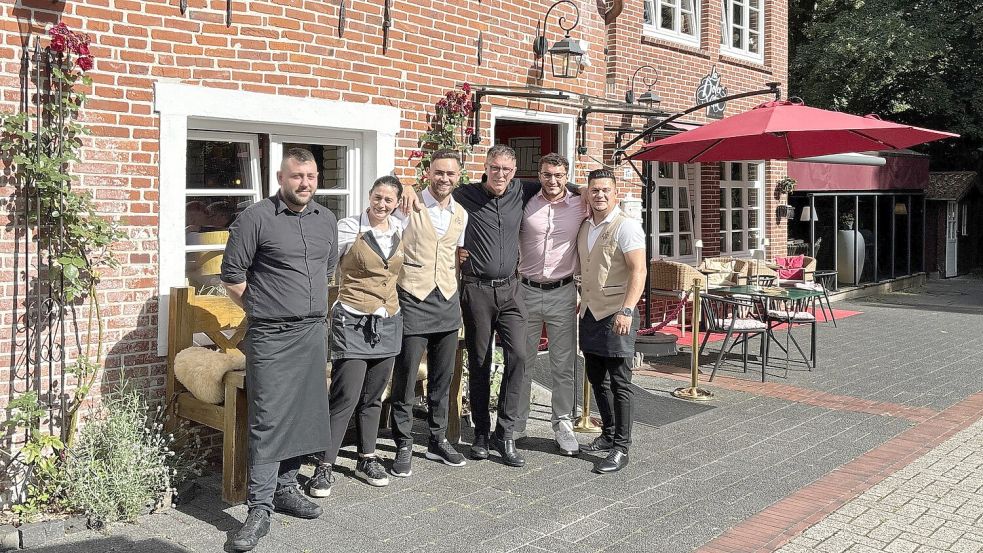 Nunzio Caputo und sein Team bewirten die Gäste im „La Dolce Vita“ in Aurich. Foto: Carmen Leonhard