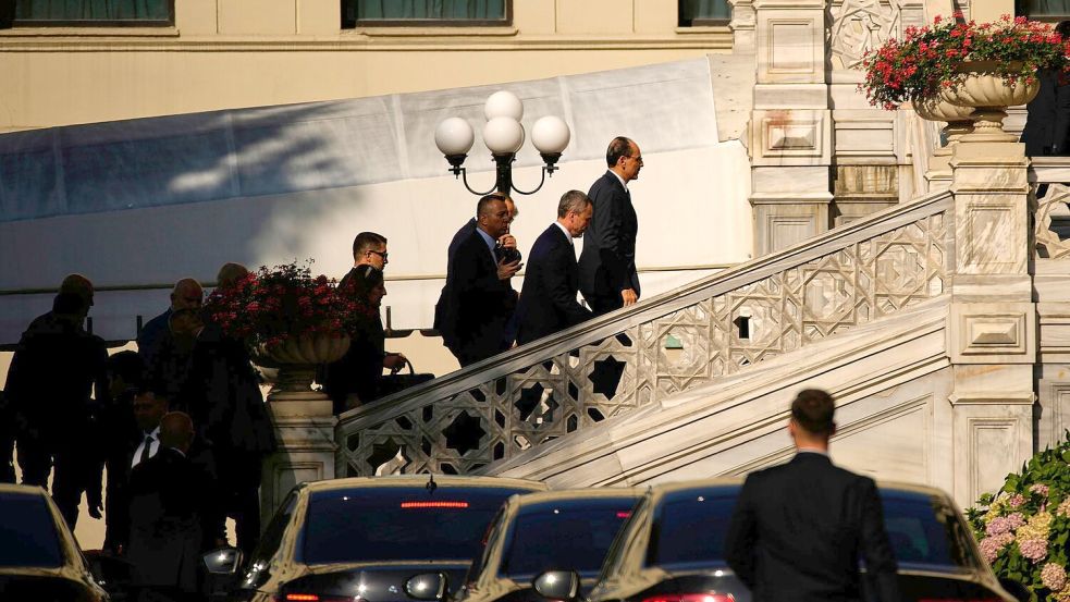 Die Türkei ist Vermittlerin bei den Gesprächen. Foto: Emrah Gurel/AP/dpa
