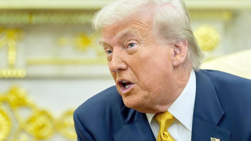 Trump stichelt schon länger gegen den früheren US-Präsidenten Obama. Foto: Alex Brandon/AP/dpa