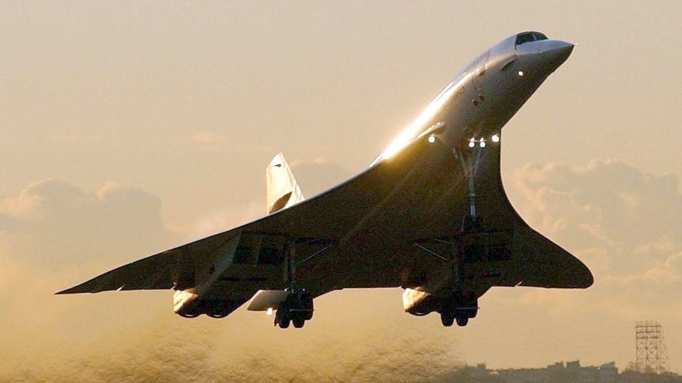 Drei Jahre nach dem Pariser Absturz stellten Air France und British Airways die Flüge mit der Concorde ein. (Archivbild) Foto: epa Lane/epa/dpa