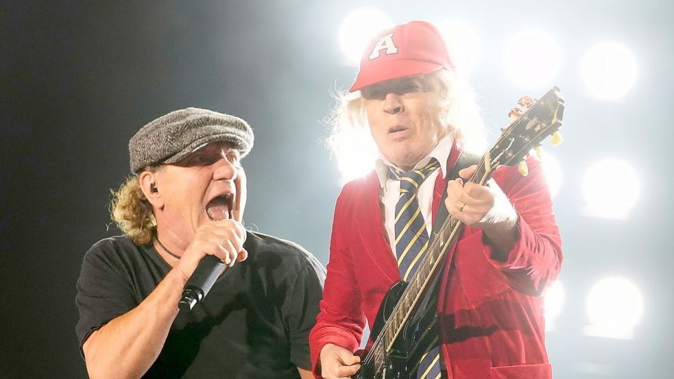 Die Rockband AC/DC, hier in Kalifornien, tritt im August in Karlsruhe auf. (Archivbild) Foto: Chris Pizzello/Invision/AP/dpa