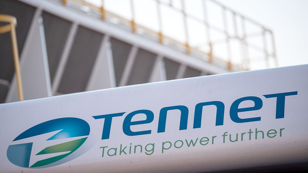 Das Logo des niederländischen Stromnetzbetreibers Tennet. Foto: Nicolas Armer/dpa