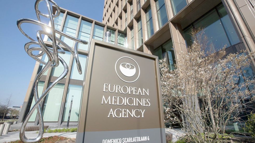 Europäische Arzneimittelbehörde (EMA) empfiehlt die Zulassung eines wichtigen Medikaments. (Archivbild) Foto: Peter Dejong/AP/dpa