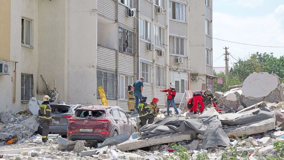 Mindestens fünf Menschen starben bei der Gasexplosion. Foto: Uncredited/Saratov region governor Roman Busargin official Telegram channel/AP/dpa