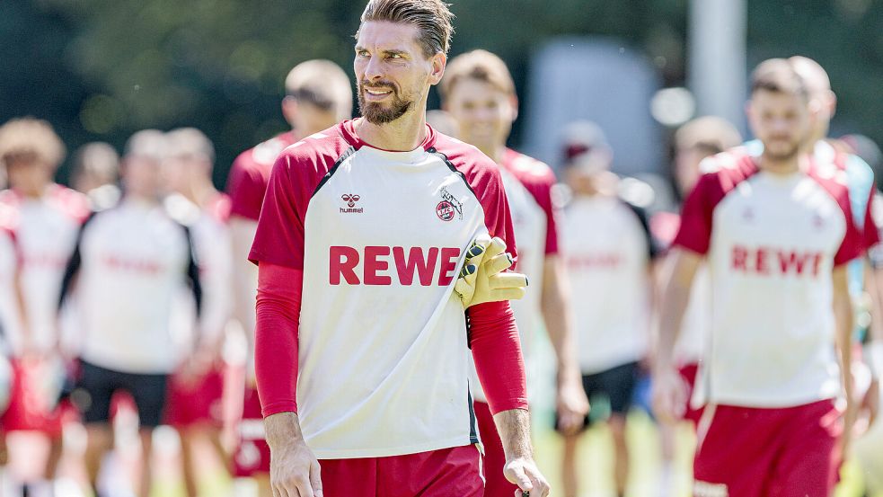 Zurück an alter Wirkungsstätte: Torwart Ron-Robert Zieler kommt aus Hannover zurück an den Rhein. Foto: Imago/Beautiful Sports