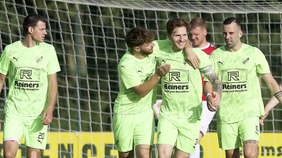 Viele Erfolge feierte GW Firrel in der Vorbereitung, unter anderem den Sieg beim Ostfriesland-Cup. Foto: Doden/Emden
