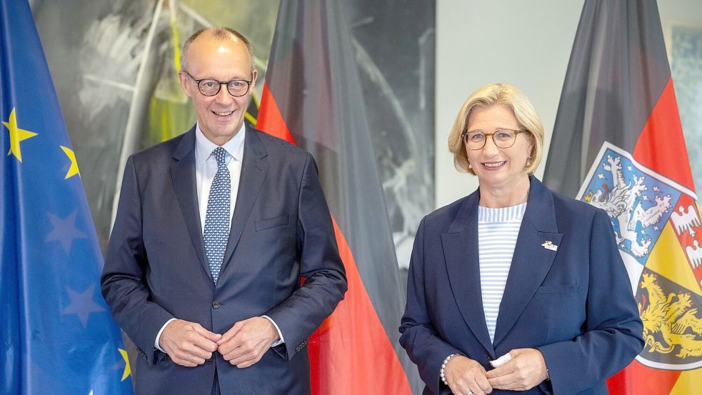 Merz kam zum Antrittsbesuch ins Saarland Foto: Harald Tittel/dpa