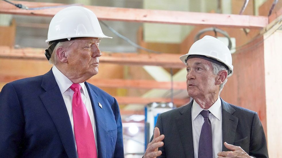 US-Präsident Trump betrachtet Notenbank-Chef Powell schon länger als Ärgernis. (Archivbild) Foto: Julia Demaree Nikhinson/AP/dpa