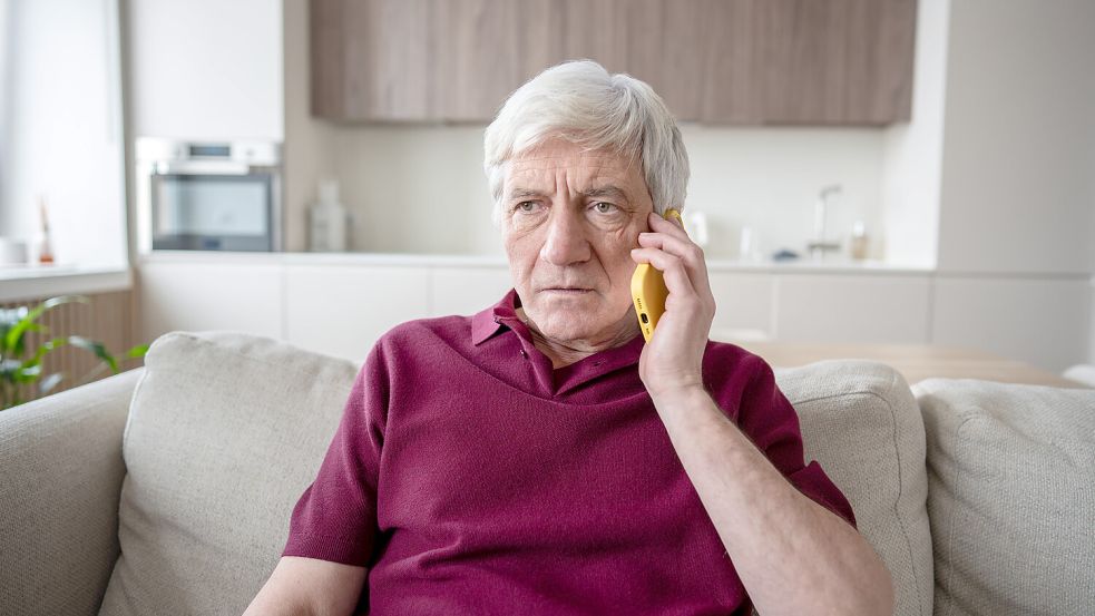 Warum wehren sich so wenige gegen unangenehme Werbeanrufe? Diese Schutzmethoden gibt es. Foto: IMAGO/Zoonar