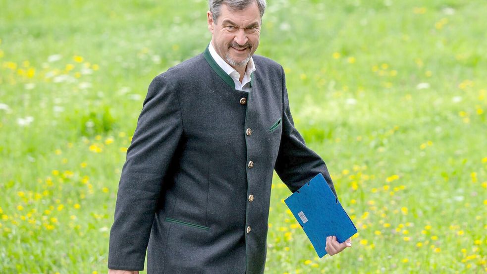 Steuererhöhungen sind für die CSU immer ein schwieriges Thema - auch die jüngsten Rufe aus der SPD stoßen auf Widerstand. (Archivbild) Foto: Peter Kneffel/dpa