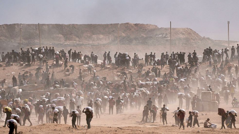 Berichten zufolge möchte Israels Ministerpräsident Netanjahu nunmehr den ganzen Gazastreifen einnehmen. Foto: Abdel Kareem Hana/AP/dpa