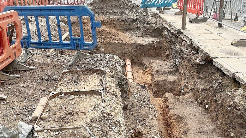 Mitten in Manchesters Innenstadt haben die Archäologen die römische Straße freigelegt. Foto: Civic