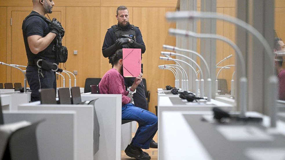 Die Bundesanwaltschaft hat im Verfahren nach dem tödlichen Messerangriff auf dem Mannheimer Marktplatz plädiert. (Archivbild) Foto: Marijan Murat/dpa