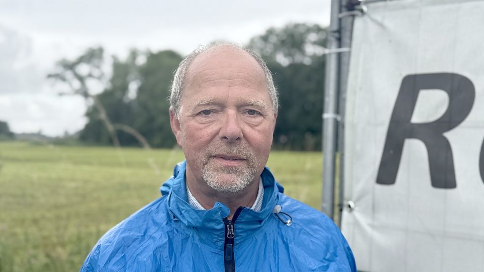 Garrelt Agena ist Vereinsvorsitzender des Bürgervereins „Radweglückenschluss an der L4“. Foto: Ankea Janßen