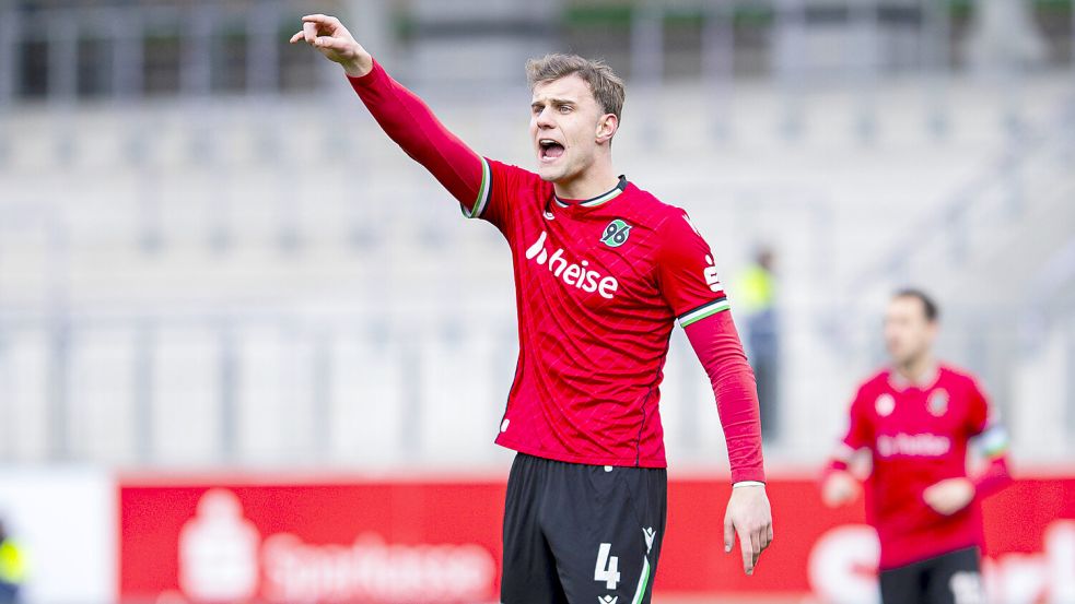 Felix Göttlicher soll bei Kickers Emden vorangehen. Zuletzt spielte er für die U23 von Hannover 96 in der 3. Liga. Foto: Imgao