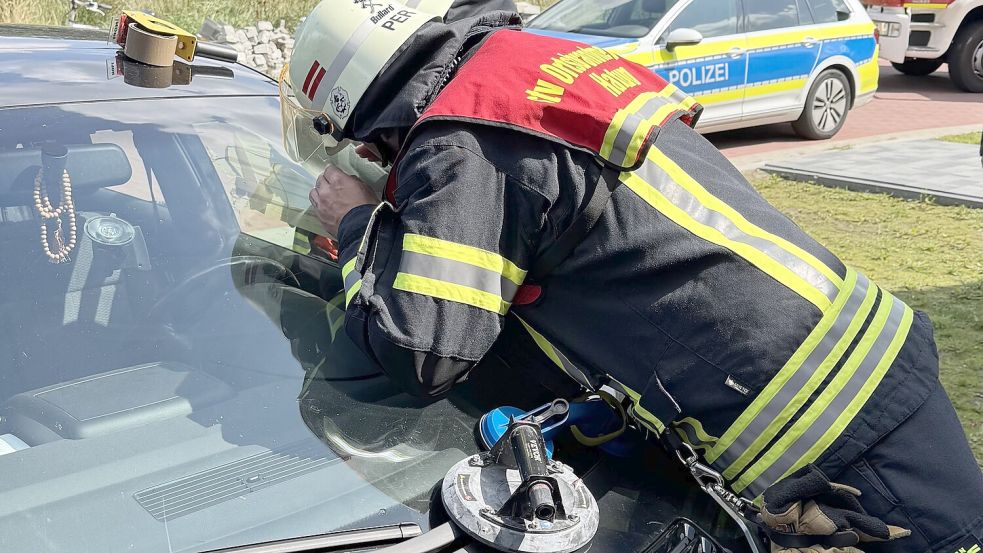 Die Feuerwehr befreite das Kind innerhalb weniger Minuten. Foto: Keno Pollmann