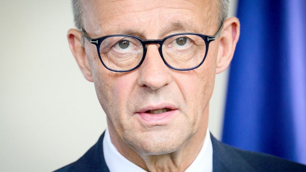 Kanzler Friedrich Merz versucht, die Wogen im Streit über die Nahost-Politik zu glätten. (Archivbild) Foto: Bernd von Jutrczenka/dpa