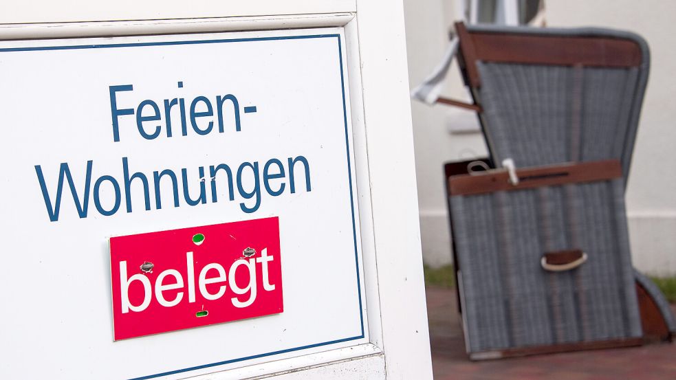 Immer wierder stehen die Gasmonteure der EWE in Ferienwohn-Siedlungen vor verschlossenen Türen. Reagieren die Eigentümer nicht auf die Termine, kann es für sie teuer werden. Symbolfoto: Daniel Bockwoldt/dpa
