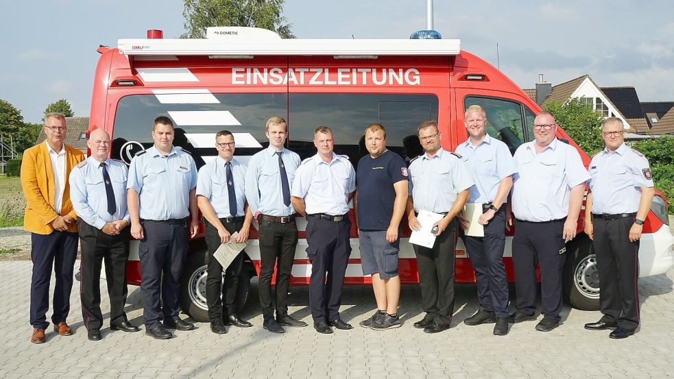Das Foto zeigt die Teilnehmer an der Delegiertenversammlung (von links): Reiner Willms, Uwe Behrends, Michael Siebelds, Dennis Hinrichs, Marcel Willms, André Klose, Siegfried Looden, Markus Schink, Henrik Vogelsang, Jan Jürgen Lüpkes und Erwin Reiners. Foto: privat