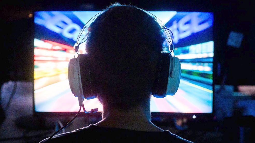 Mehr als jeder Zweite in Deutschland spielt Computer- oder Videospiele. Foto: Julian Stratenschulte/dpa