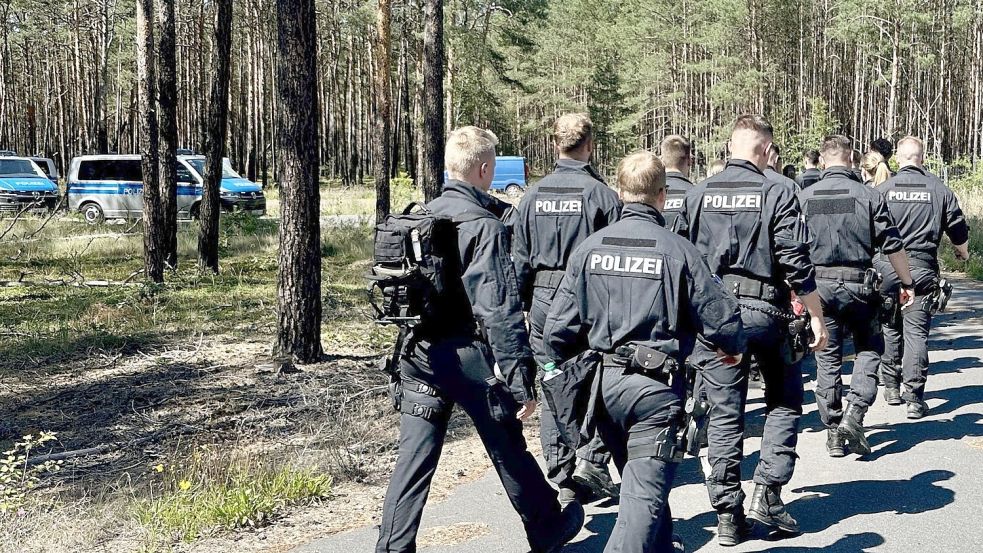 Tragische Gewissheit nach einer großen Suchaktion: Die Leiche des Jungen wurde gefunden. Foto: Danilo Dittrich/dpa