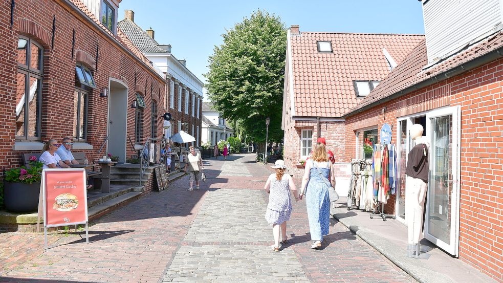 Fußgänger sollen auch während der Bauarbeiten weiterhin die Mühlenstraße betreten dürfen. Foto: Heinz Wagenaar
