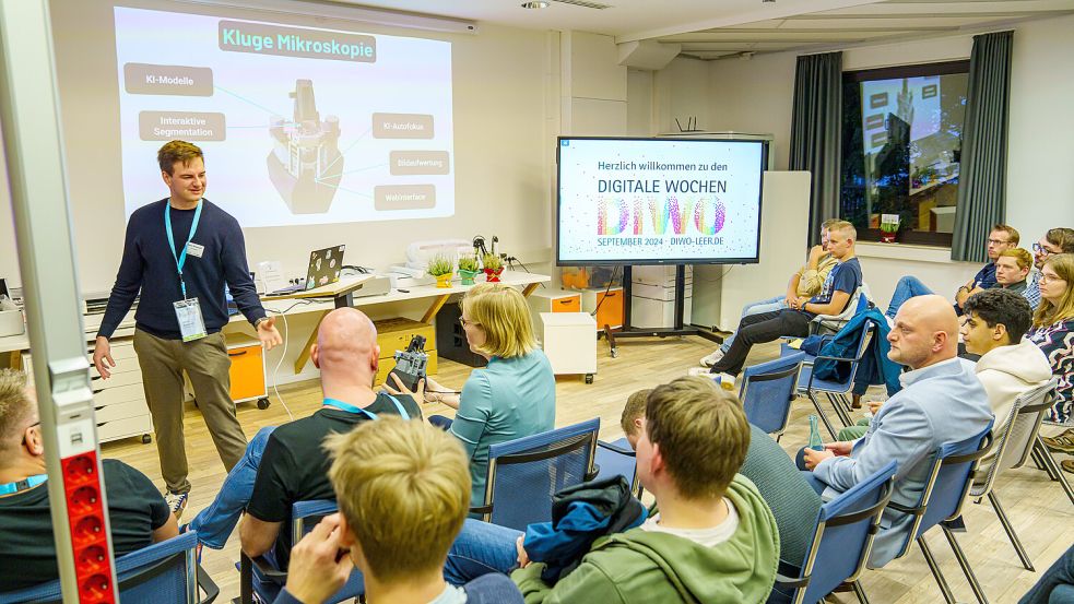 Ziel der Themen-Wochen ist es, die Vorteile und Herausforderungen des digitalen Wandels aufzuzeigen. Fotos: J. Bambrowicz