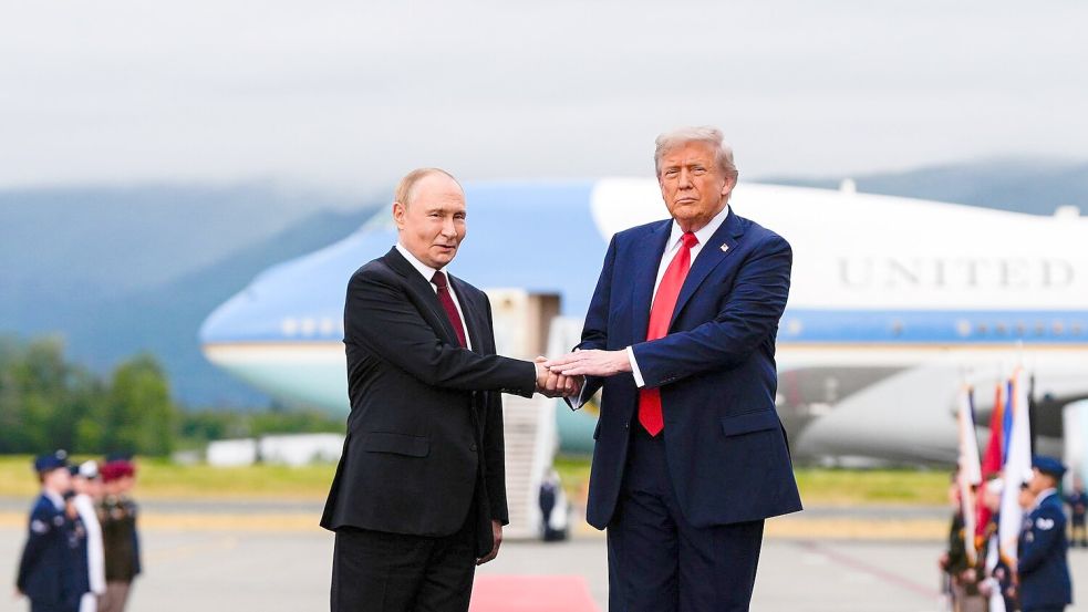 Für Putin war das Treffen mit Trump ein Triumph in Bildern. Foto: Julia Demaree Nikhinson/AP/dpa