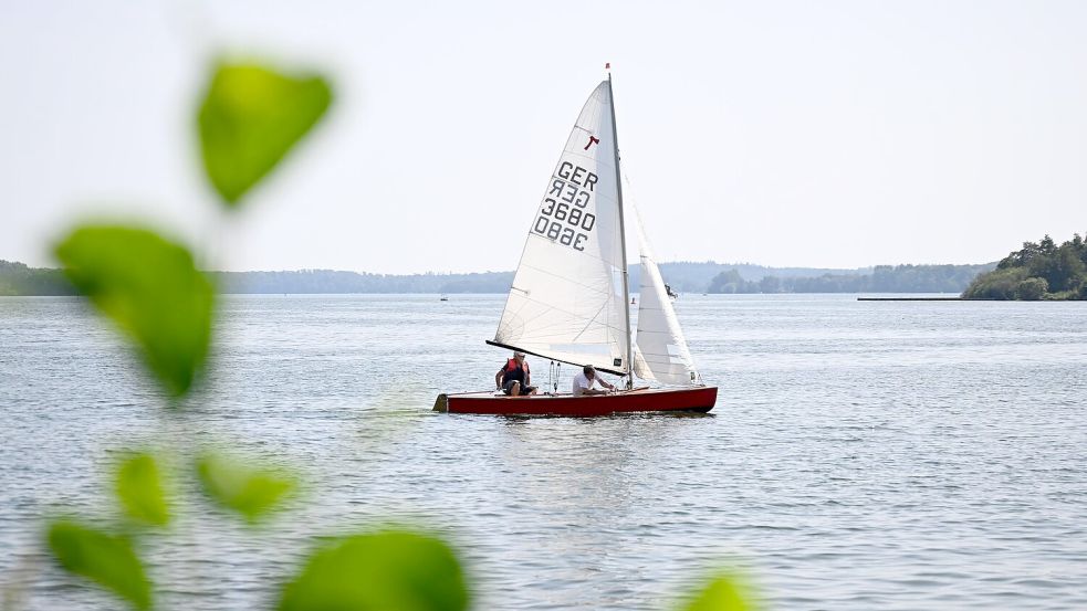Keine ganz große Hitze, aber sommerliche Temperaturen - so dürften die kommenden Tage werden. Foto: Philip Dulian/dpa