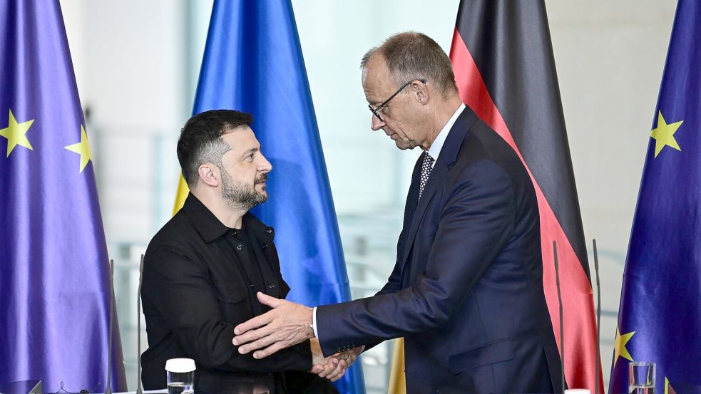 Auch Kanzler Merz reist mit Selenskyj nach Washington. (Archivbild) Foto: Fabian Sommer/dpa
