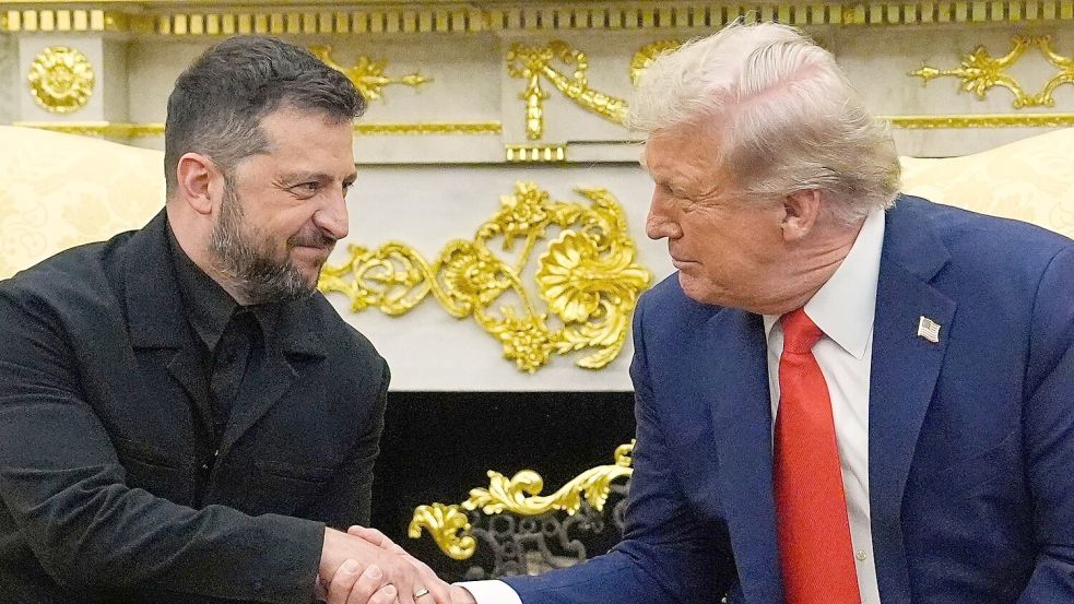 Nach den Gesprächen unter anderem mit Selenskyj will Trump Kremlchef Wladimir Putin anrufen. Foto: Julia Demaree Nikhinson/AP/dpa