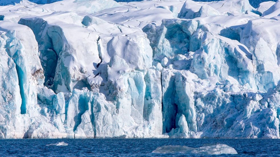 Die Gletscher von Spitzbergen haben 2024 viel Eis verloren. (Archivbild) Foto: Jens Büttner/dpa-Zentralbild/dpa