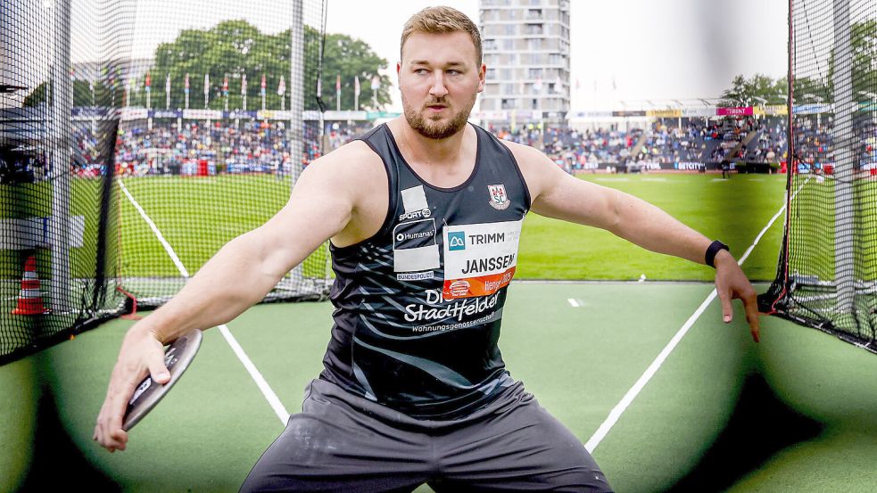 Henrik Janssen hat den Dreh raus. Er wirft so weit wie nie zuvor in seinem Leben. Foto: Imago