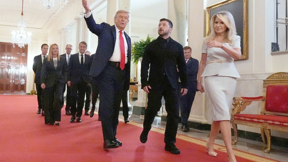 Trump sagt, er fand es „besser“, wenn sich Selenskyj und Putin zunächst ohne ihn treffen. Foto: Alex Brandon/AP/dpa