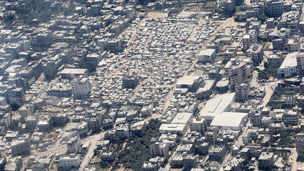 Zeltlager in der Stadt Gaza. (Archivbild) Foto: Raad Adayleh/AP/dpa